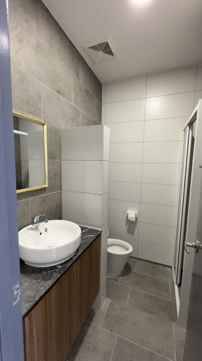 Bathroom 7