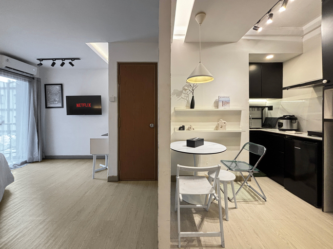 Dining Room 12