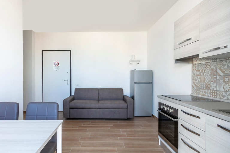 Others 3, Residence Torvaianica, Roma