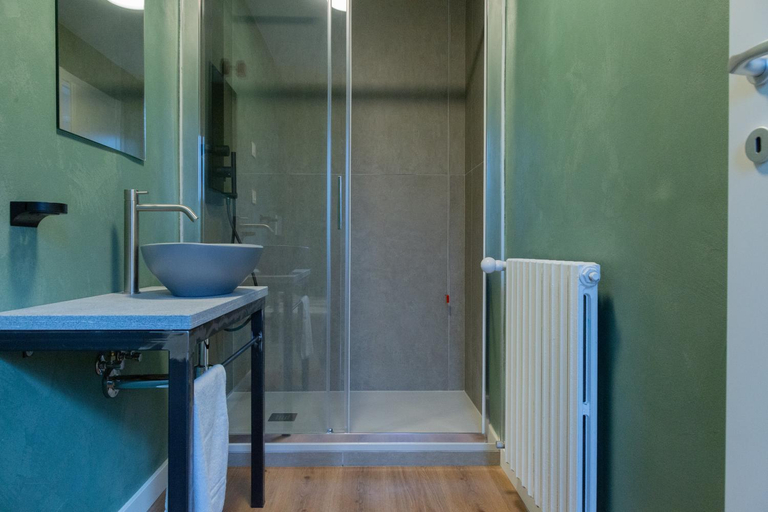 Bathroom 5