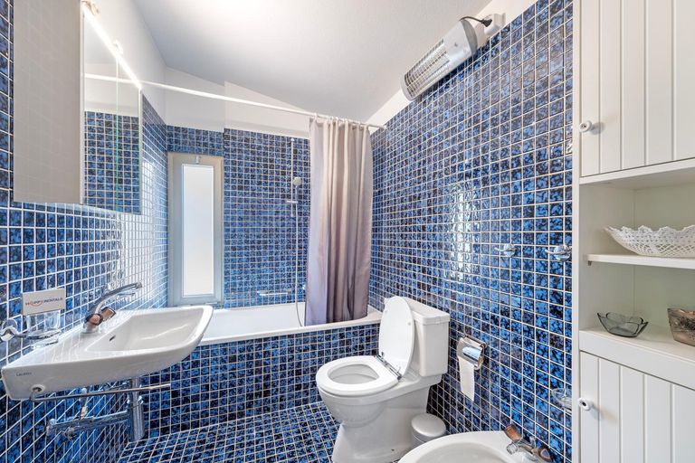 Bathroom 2, BoReal Apartments, Lugano