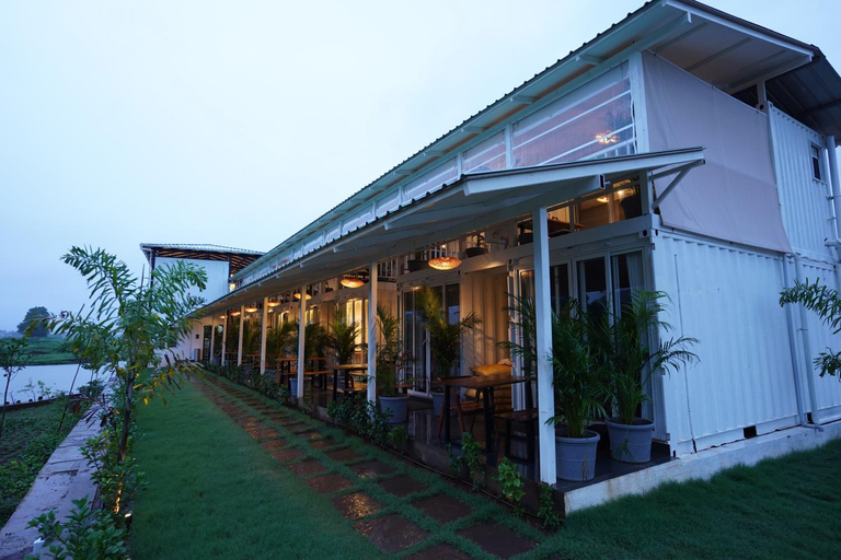 Others 5, The Boat Club,Karjat, Raigarh