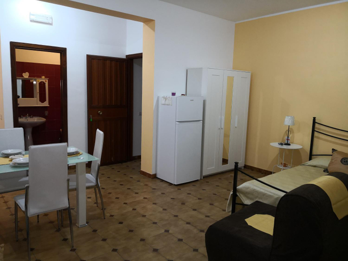 Others 4, b&b Donna Angelina, Messina