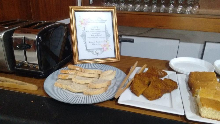 Food & Drinks 5, Cheltum Hotel, Rawson