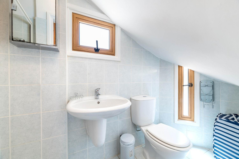 Bathroom 2, Elena Gardens Villa