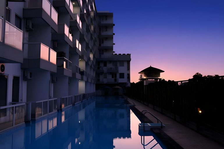Swimming Pool 11