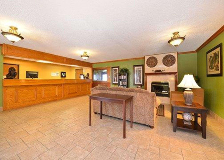 Public Area 3, Quality Inn & Suites Grinnell near University, Poweshiek