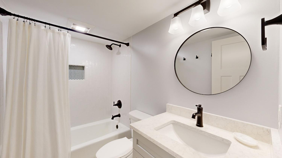 Bathroom 4, 213 Turnberry Village, Beaufort