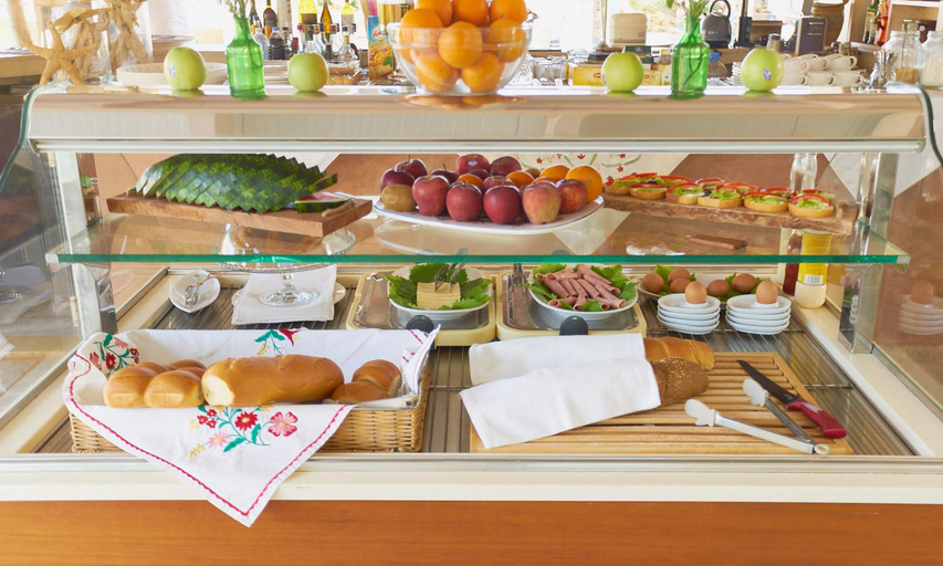 Food & Drinks 4, Golden Bay Apartments-Garden Haven, Crete