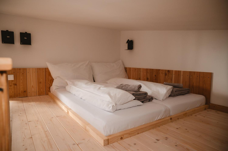 Bedroom 2, Horska Chata pod Soliskom, Poprad