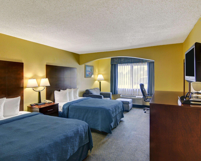 Bedroom 3, Quality Inn & Suites Grand Prairie South, Tarrant