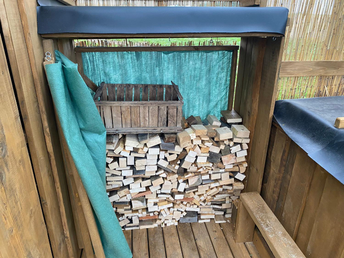 Others 2, Mini chatka s rybnickem a saunou, Havlíčkův Brod