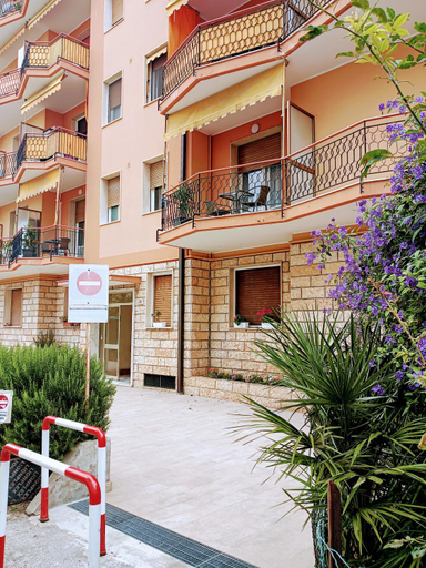 Exterior & Views 1, Casa Jasmine, Imperia
