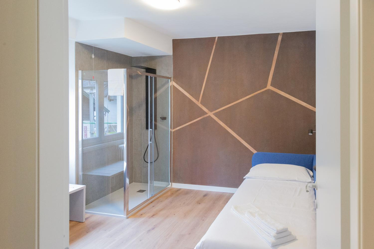 Bedroom 9