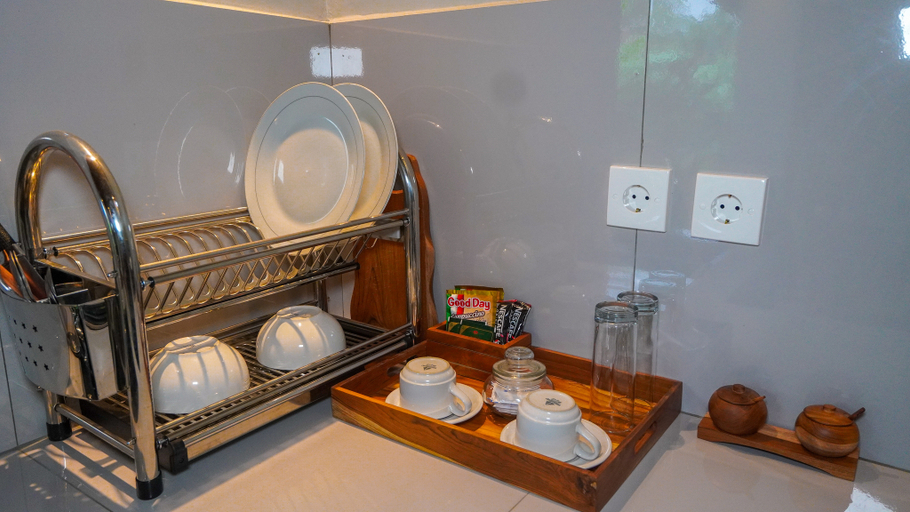 Bathroom 13