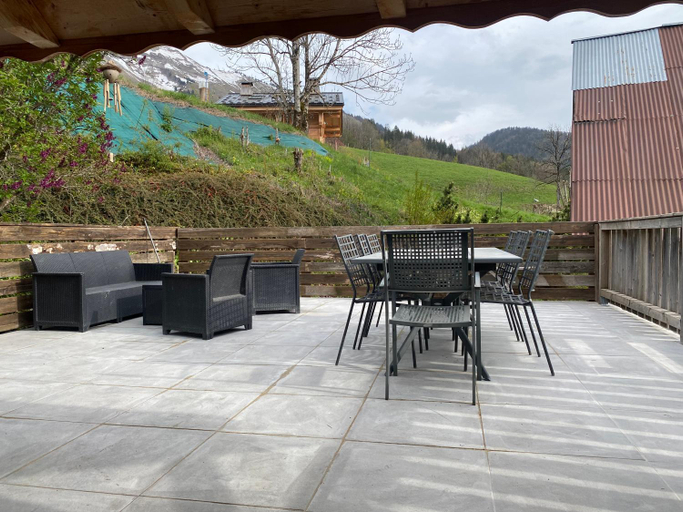 Others 4, Chalet 1830 au pied du MONT CHARVIN, Haute-Savoie