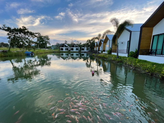 Sport & Beauty, Pailin Place, Pong Nam Ron