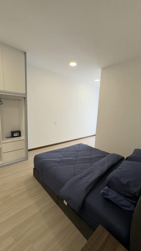Bedroom 13