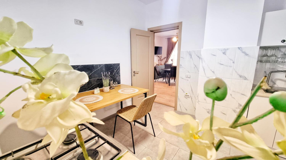 Others 2, KYD VILA - Studiouri si Apartamente la 100m de Plaja Debarcader, Tuzla