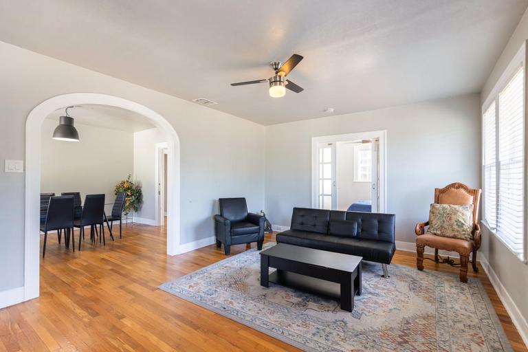 Others 3, 2 bedroom unit near downtown, Bexar