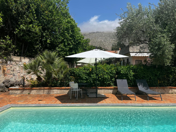 Others 5, Villa Costanza, Palermo