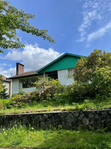 Others 2, Green House in Vancouver West, Greater Vancouver