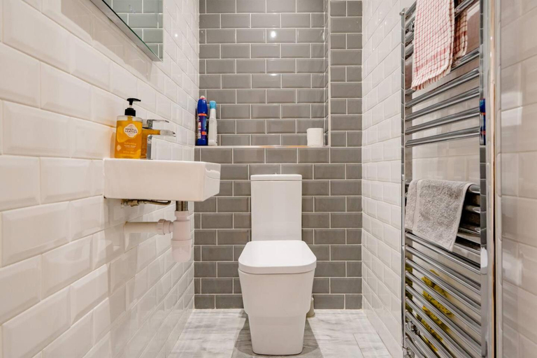 Bathroom 5, Quiet Private Homestay, Central Birmingham, Birmingham