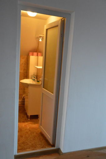Others 5, Baza Sportiva Adelina, Campulung