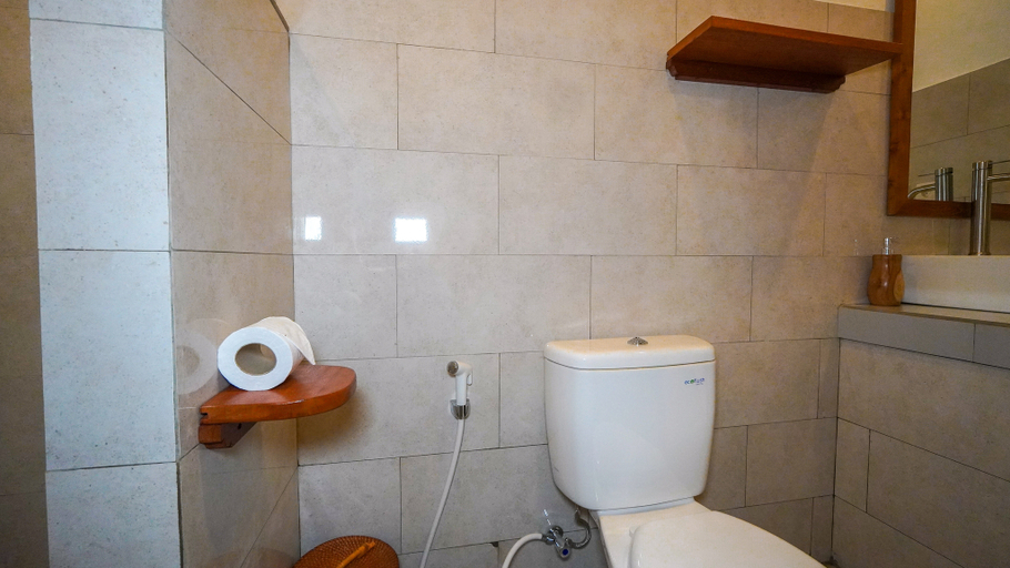 Bathroom 19