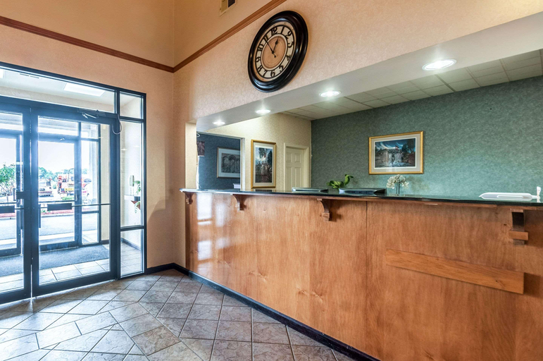 Public Area 2, Econo Lodge Inn & Suites Middletown - Winchester South, Frederick
