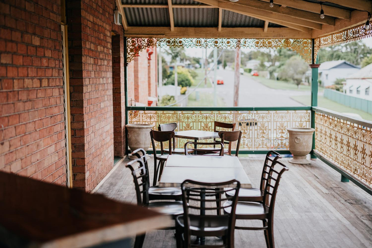 Food & Drinks 4, Holmesville Hotel, Lake Macquarie - North
