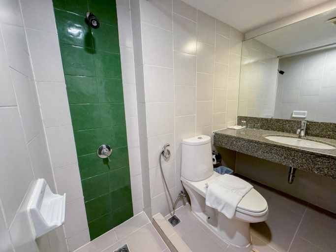 Bathroom 8