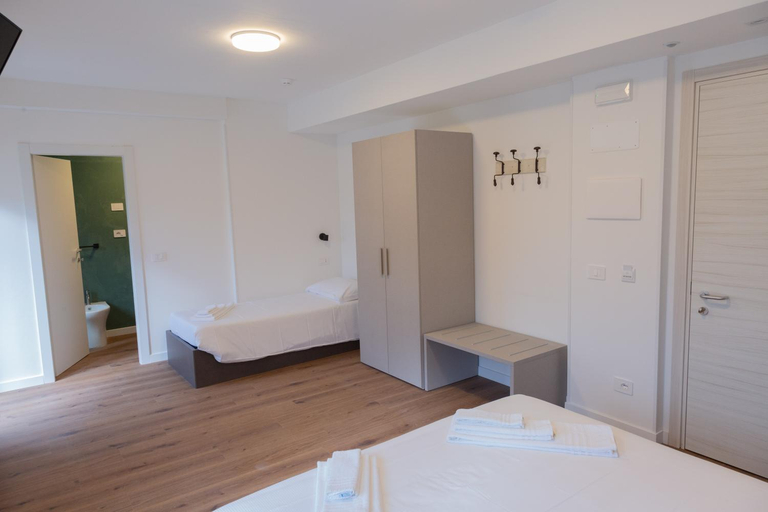 Bedroom 14