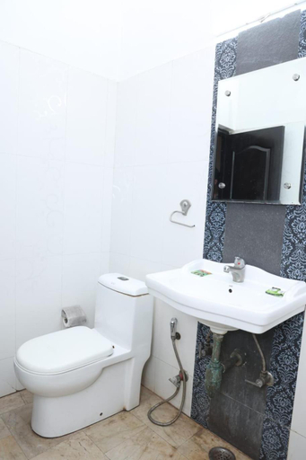 Bathroom 4, Hotel Panna Paradise, Agra