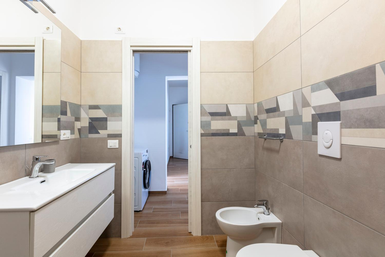 Others 5, Residence Torvaianica, Roma