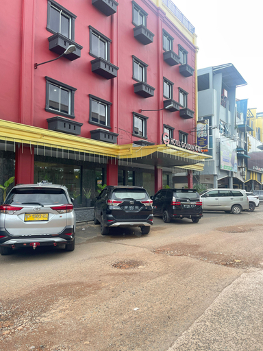 Exterior & Views 2, Golden Gate Hotel, Batam