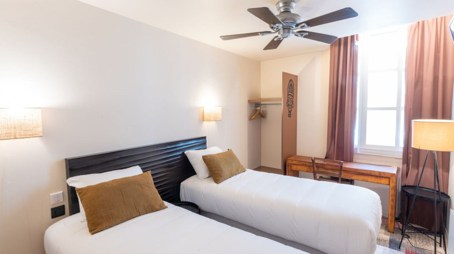 Bedroom 3, Hôtel du Théâtre, Gironde