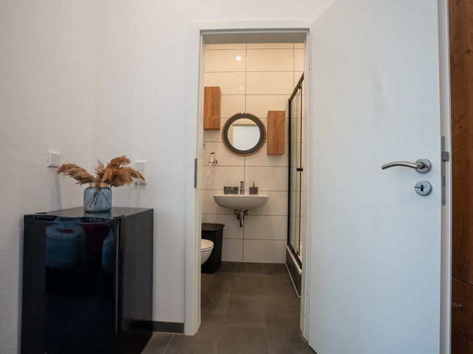 Bathroom 5, Serviceroom24 - Apartment 3 in Recklinghausen Hoch, Recklinghausen