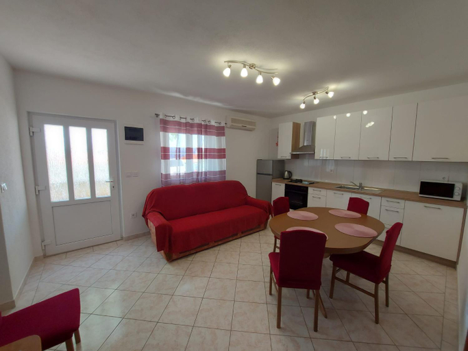 Others 4, Apartments Gojevic, Bol