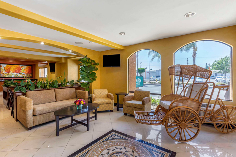 Public Area 2, Quality Inn & Suites Westminster Seal Beach, Orange