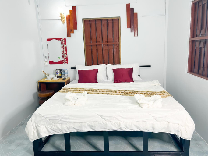 Bedroom 12