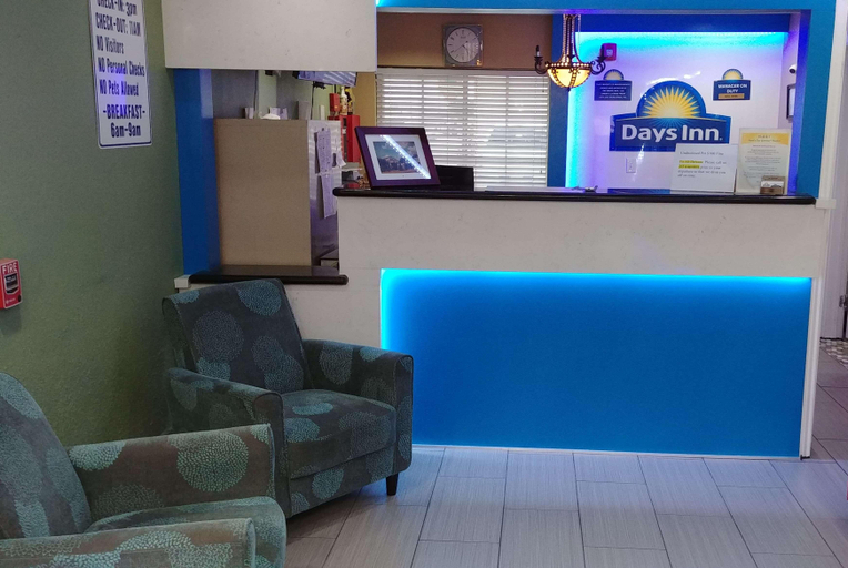 Public Area 2, Days Inn by Wyndham Houston East, Houston