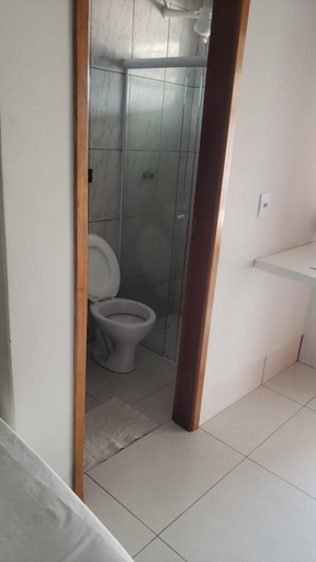 Bathroom 4, Pousada Leatis, Marília