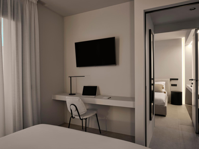 Bedroom 3, Bond Smart Living Suites, Attica