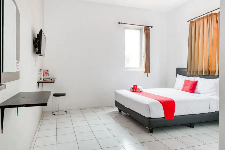 Bedroom 13