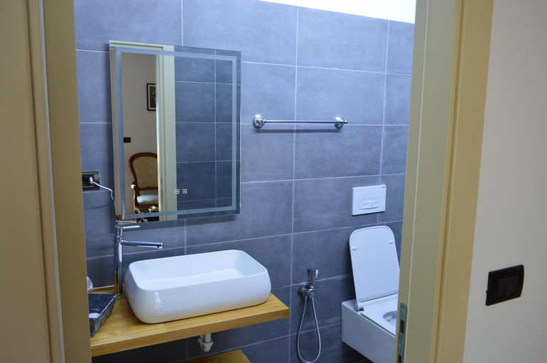 Bathroom 3, NOOR Apartments - "NEW BAZAAR AREA", Tiranës