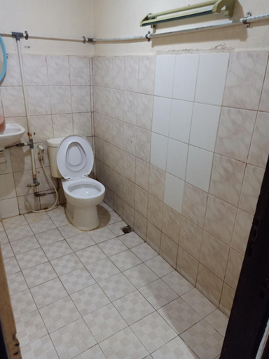 Bathroom 5, Hotel Srikandi, Dumai