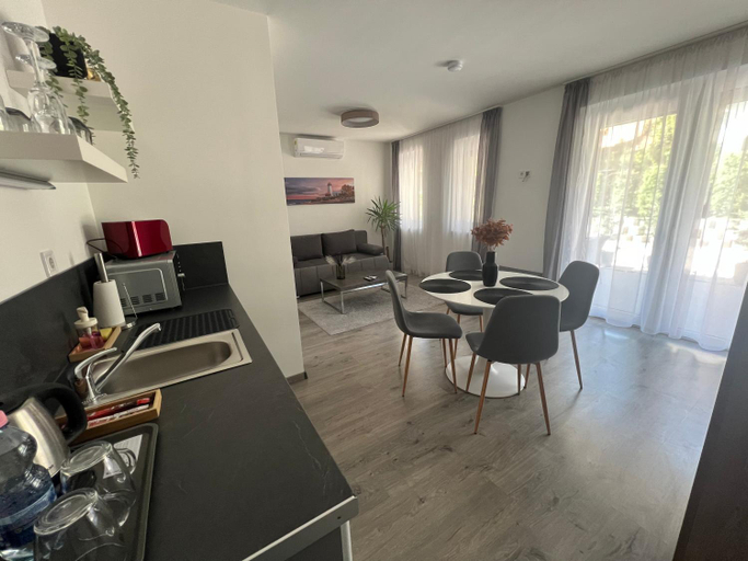 Others 2, Sophia Apartman Godollo, Gödöllő
