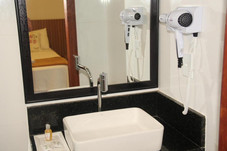 Bathroom 3, Hotel Portal do Descobrimento, Porto Seguro