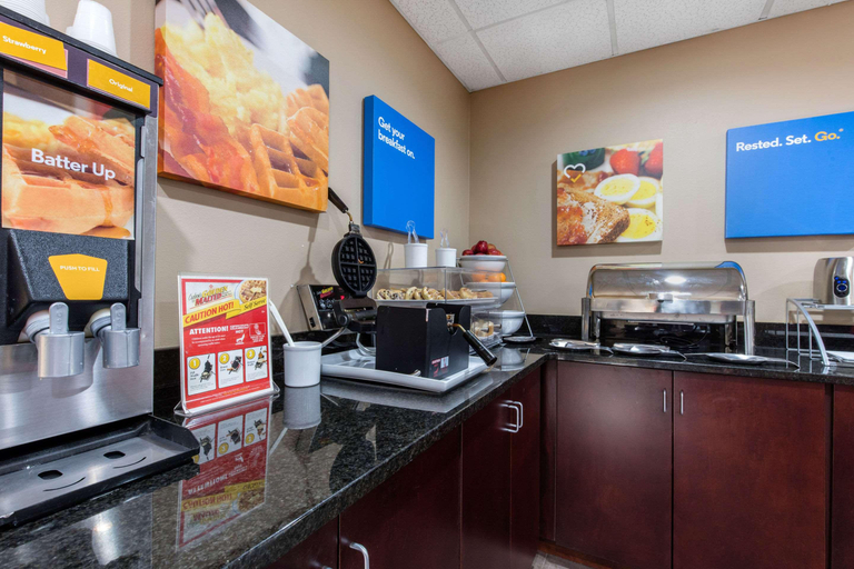 Food & Drinks 5, Comfort Inn Horn Lake - Southaven, Desoto